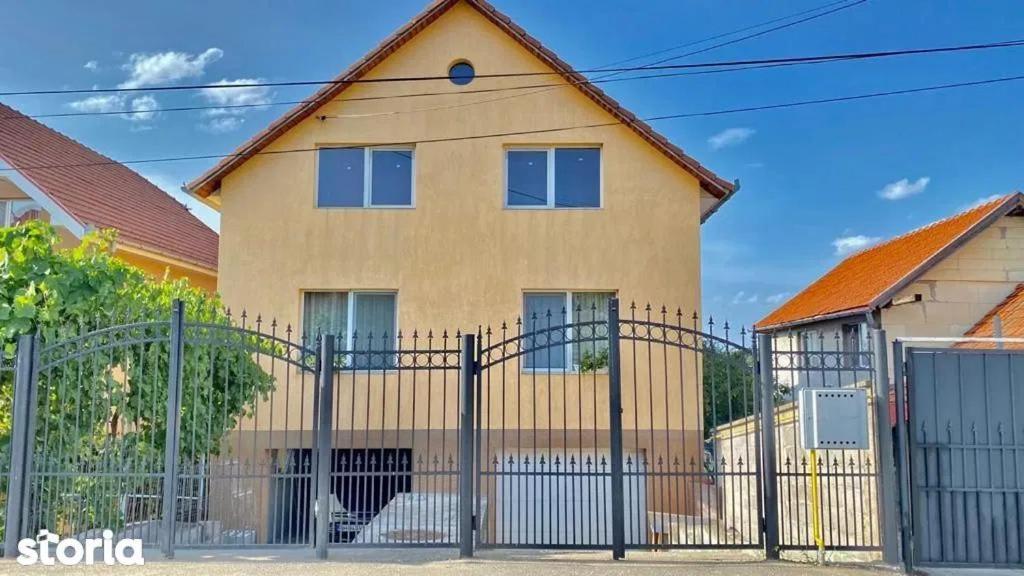 Casa Maya Орадеа Екстериор снимка